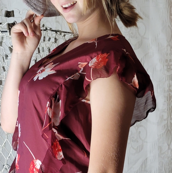 NWT Ruffle/ Floral Ralph Lauren Blouse - Picture 5 of 13